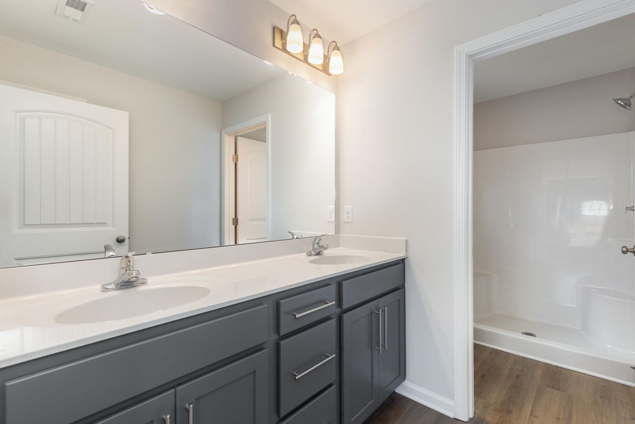 24 Bennington Ct Photo 16