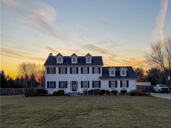 17058 Chamberlain Road , Grafton, OH 44044