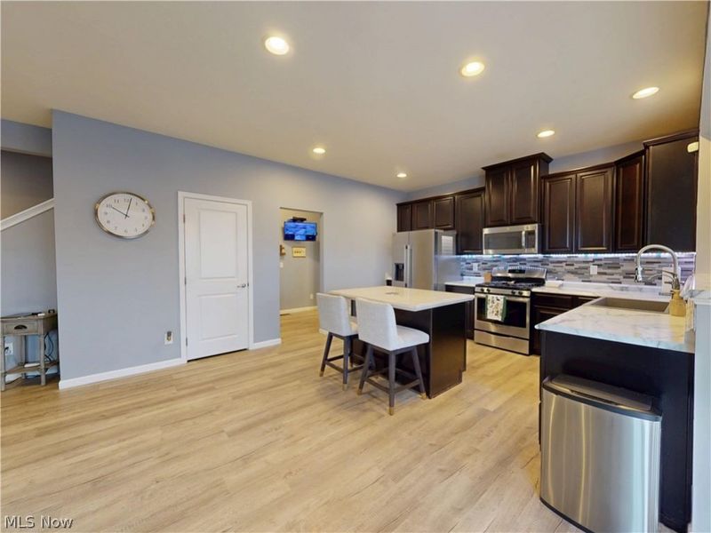 518 N Ashwood Lane, Painesville, OH 44077 Photo 10