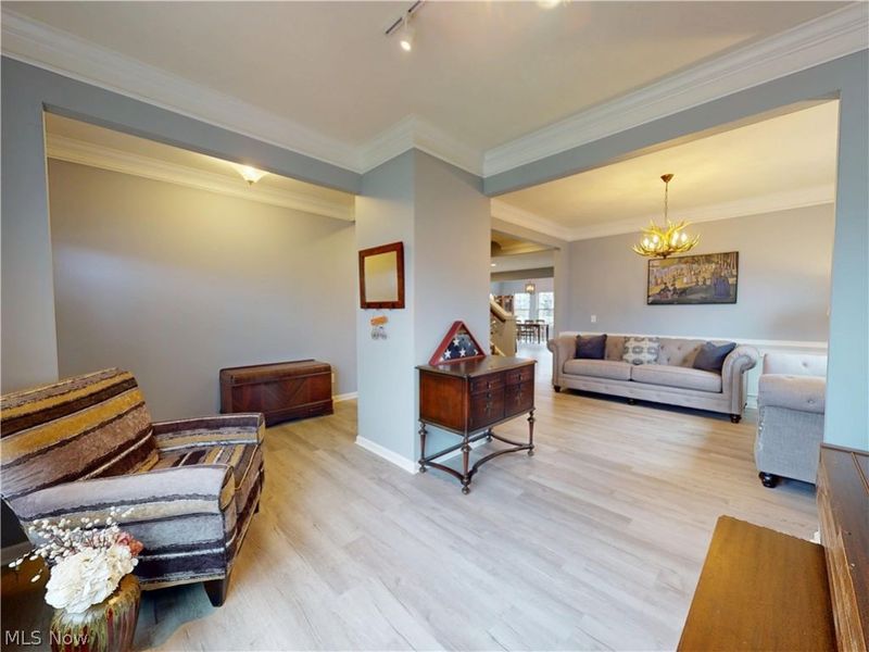 518 N Ashwood Lane, Painesville, OH 44077 Photo 2