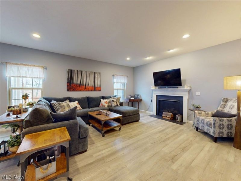 518 N Ashwood Lane, Painesville, OH 44077 Photo 6