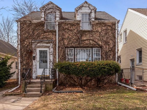 1461 S 91st STREET, West Allis, WI 53214