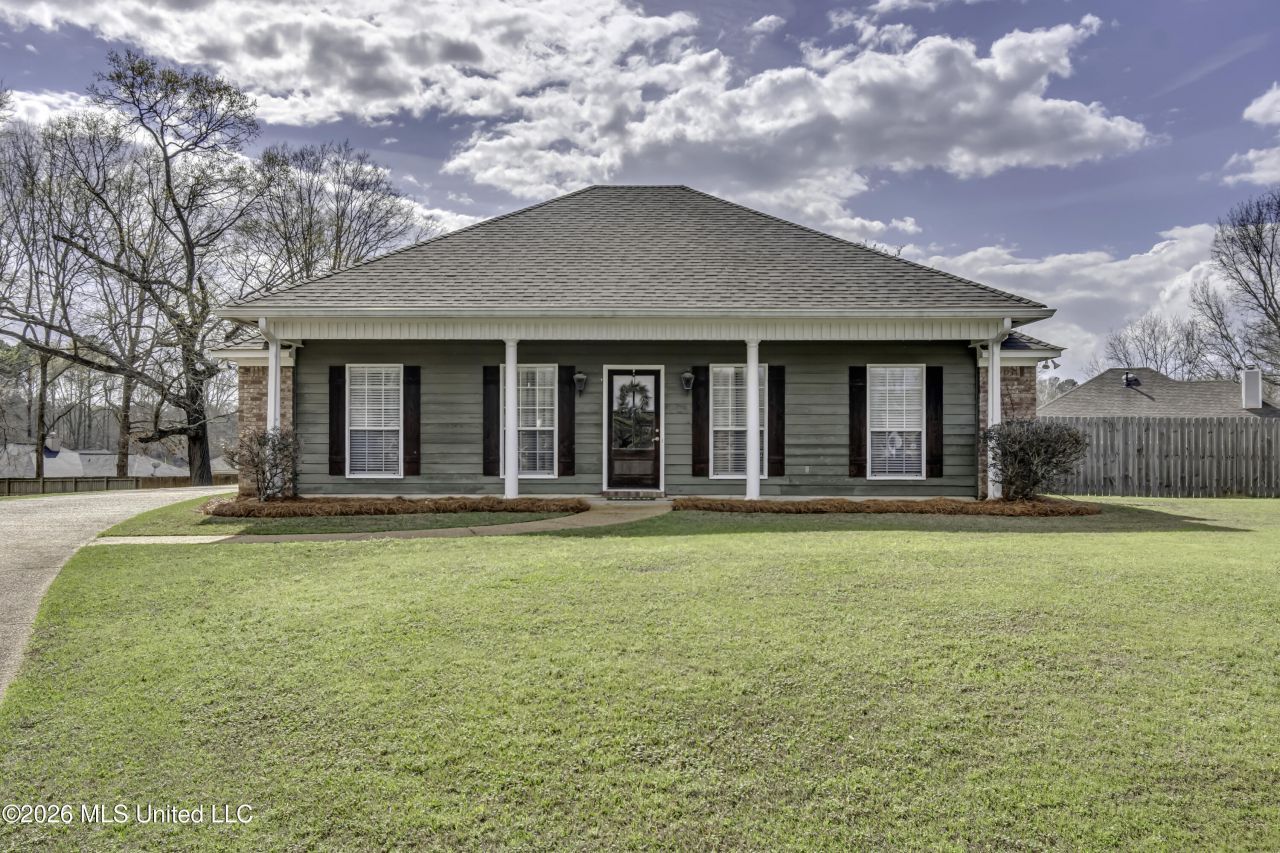 418 White Oak Cove, Florence, MS 39073 Main Photo