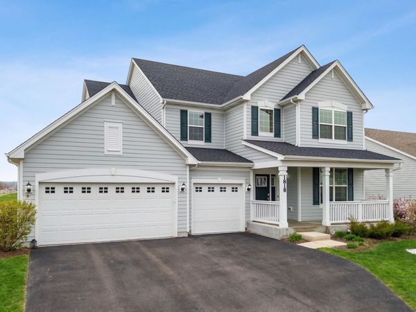 1818 Chandolin Court , Elgin, IL 60124
