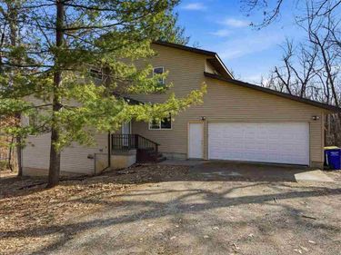 3431 Elm Dr NE, North Liberty, IA 52317