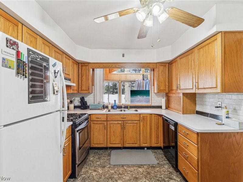 1682 Arthur Drive NW, Warren, OH 44485 Photo 19