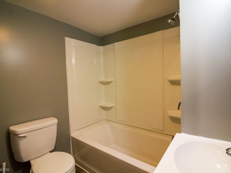 414 Ohio Street, Tiltonsville, OH 43963 Photo 10