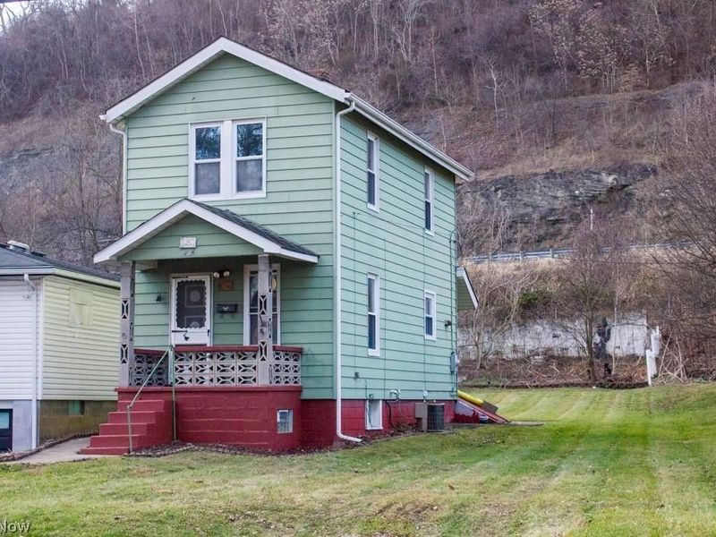 414 Ohio Street, Tiltonsville, OH 43963 Photo 2