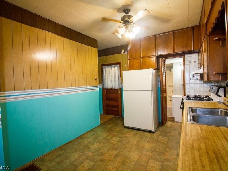 414 Ohio Street, Tiltonsville, OH 43963 Photo 5