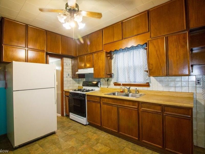 414 Ohio Street, Tiltonsville, OH 43963 Photo 6