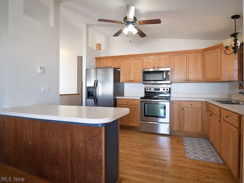 9090 Headlands Road, Mentor, OH 44060 Photo 16