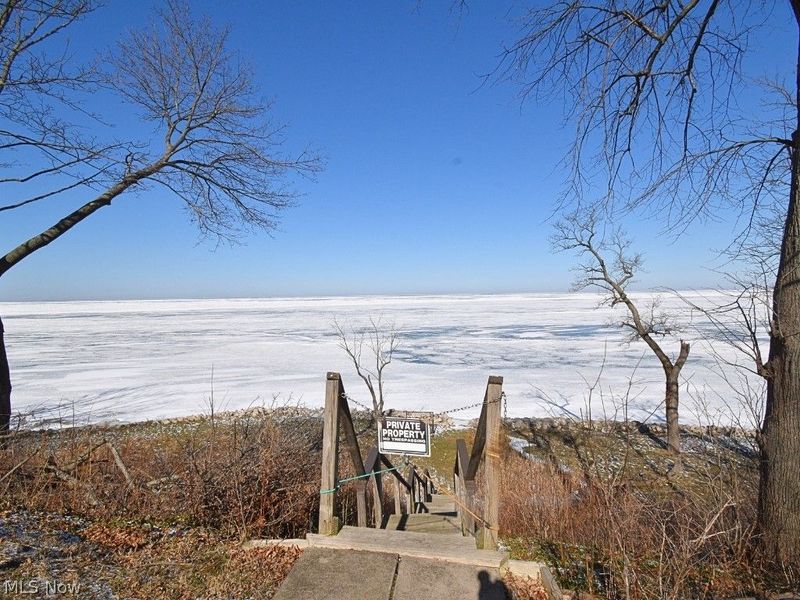 9090 Headlands Road, Mentor, OH 44060 Photo 27