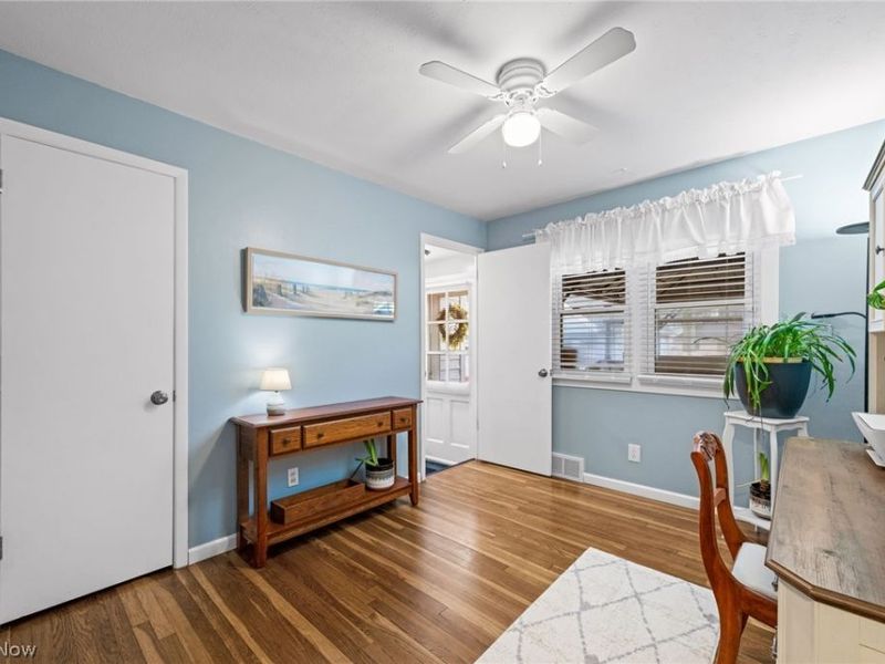 23947 Lebern Drive, North Olmsted, OH 44070 Photo 18