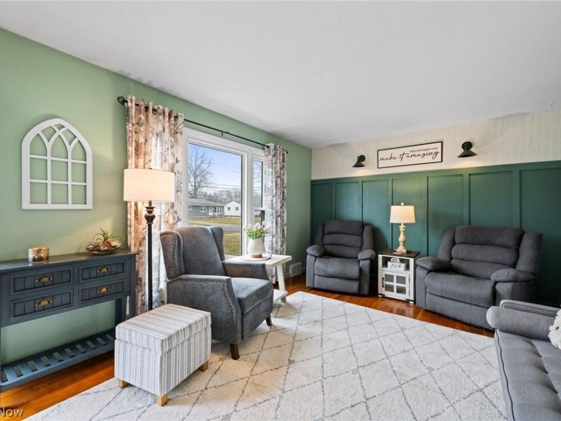 23947 Lebern Drive, North Olmsted, OH 44070 Photo 5