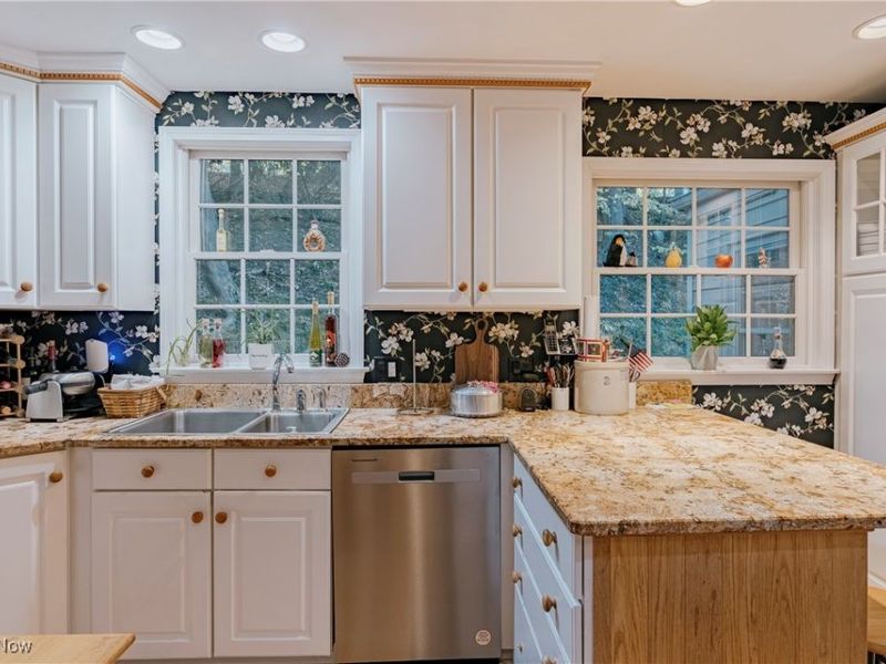 1567 S Belvoir Boulevard, South Euclid, OH 44121 Photo 11