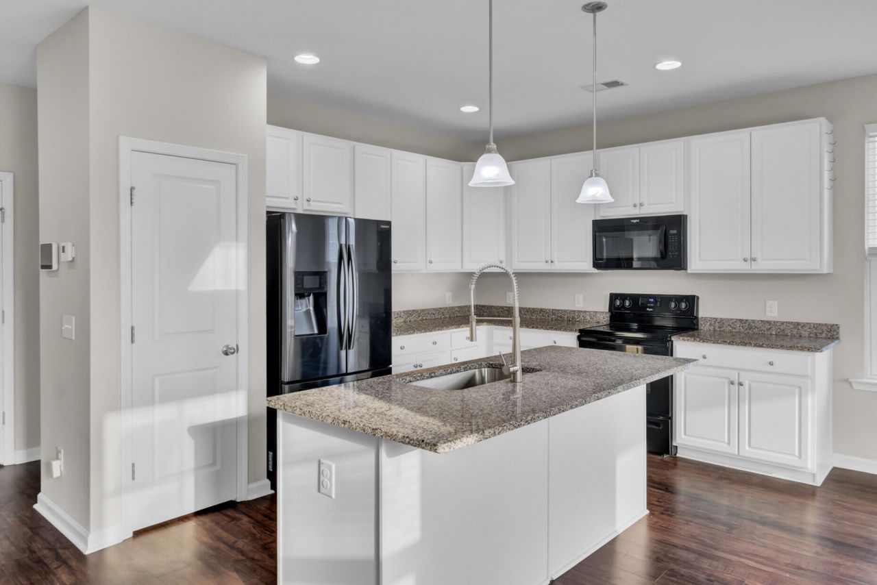 1747 Refuge Drive Photo 12