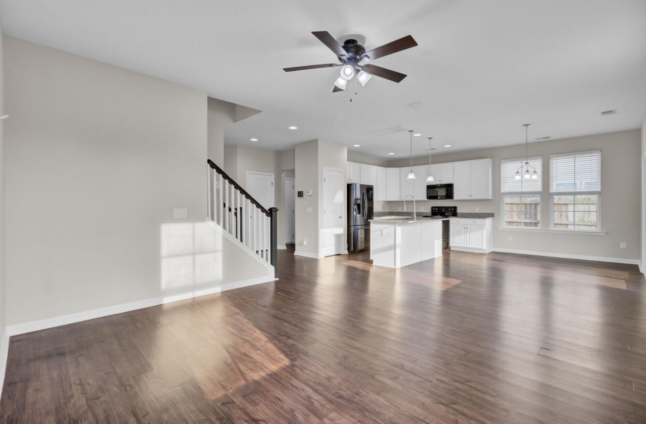 1747 Refuge Drive Photo 2