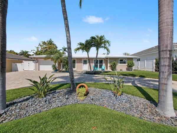 219 Blossom Ln, Palm Beach Shores, FL 33404