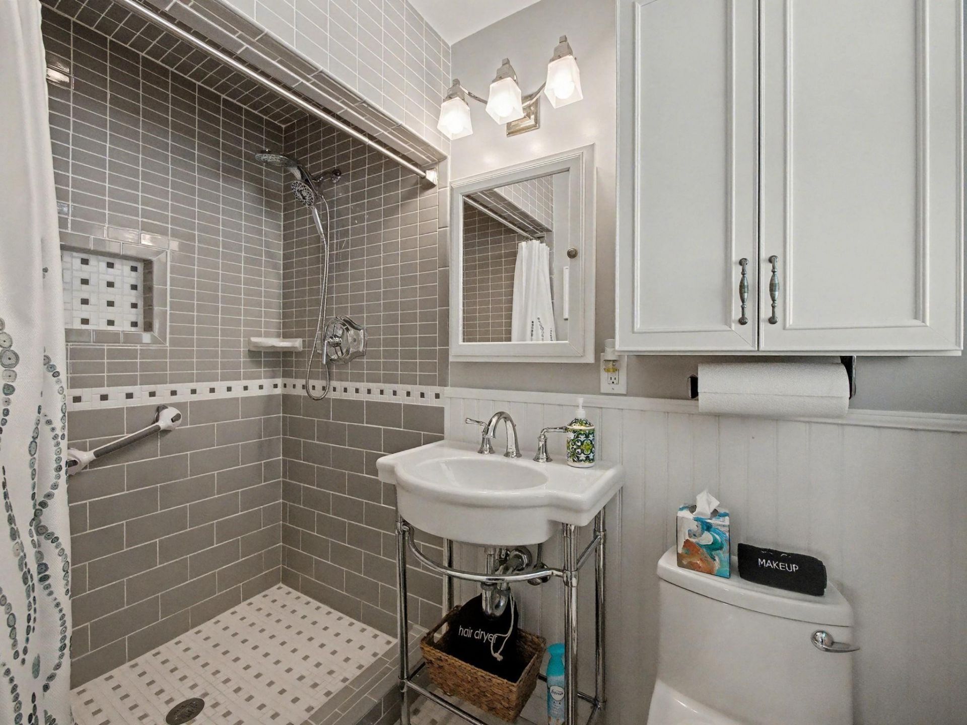 219 Blossom Ln, Palm Beach Shores, FL 33404 Photo