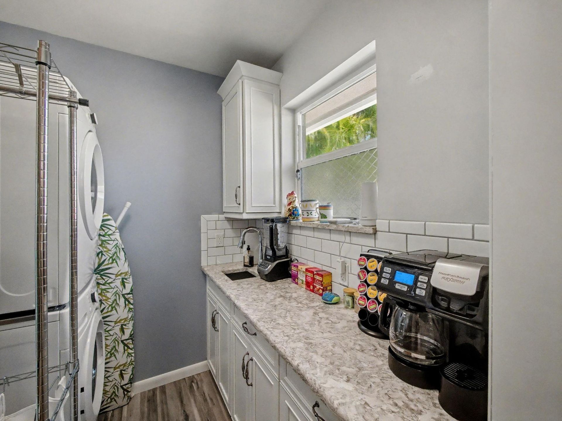 219 Blossom Ln, Palm Beach Shores, FL 33404 Photo