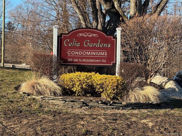 229 N Middletown Road , Unit G, Pearl River, NY 10965