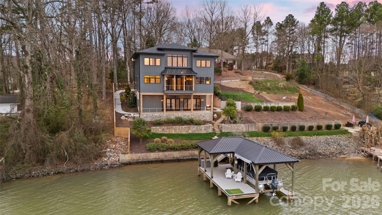 324 Riverside Drive, Mount Holly, NC 28120 Main Photo