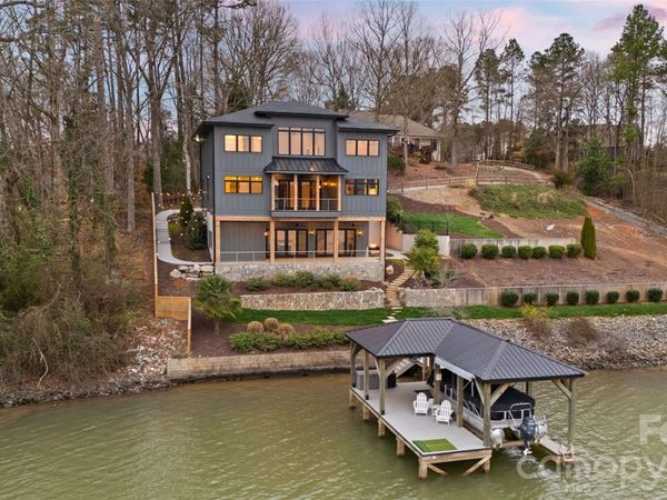 324 Riverside Drive, Mount Holly, NC 28120