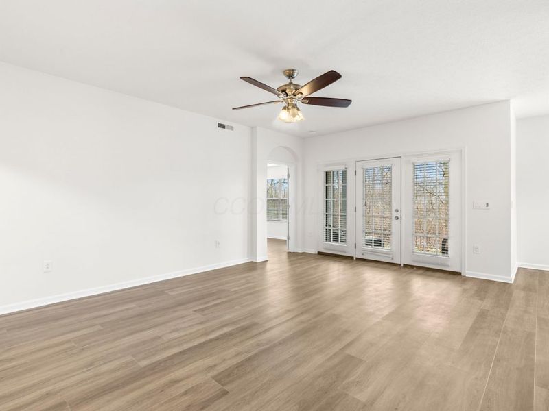 599 Wintergreen Way, Lewis Center, OH 43035 Photo 4