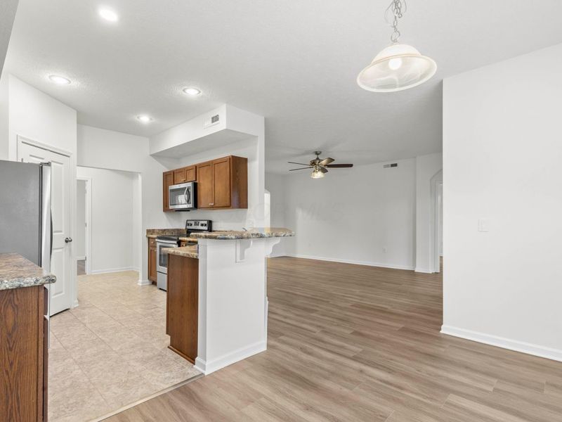 599 Wintergreen Way, Lewis Center, OH 43035 Photo 6