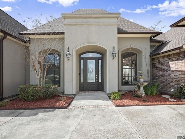 17702 Shady Path Ct, Baton Rouge, LA 70816