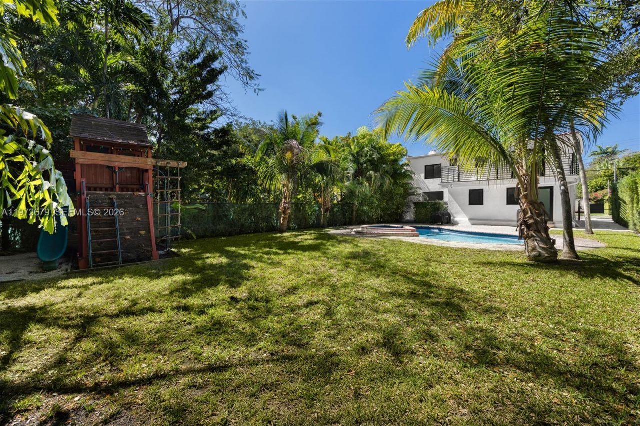 7111 SW 63rd Ave , South Miami, FL 33143 Photo