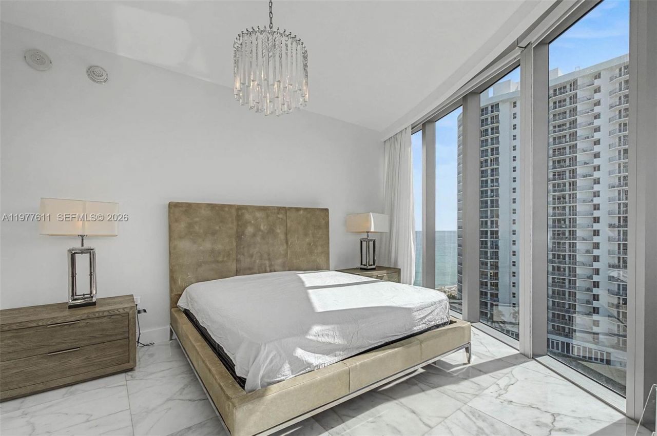 17475 Collins Ave, Unit 904, Miami Beach, FL 33160 Photo