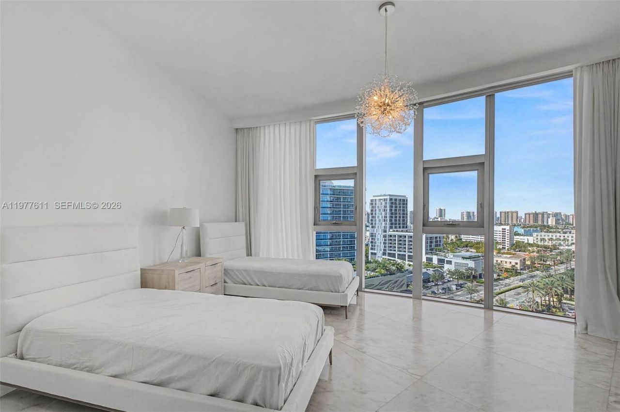 17475 Collins Ave, Unit 904, Miami Beach, FL 33160 Photo