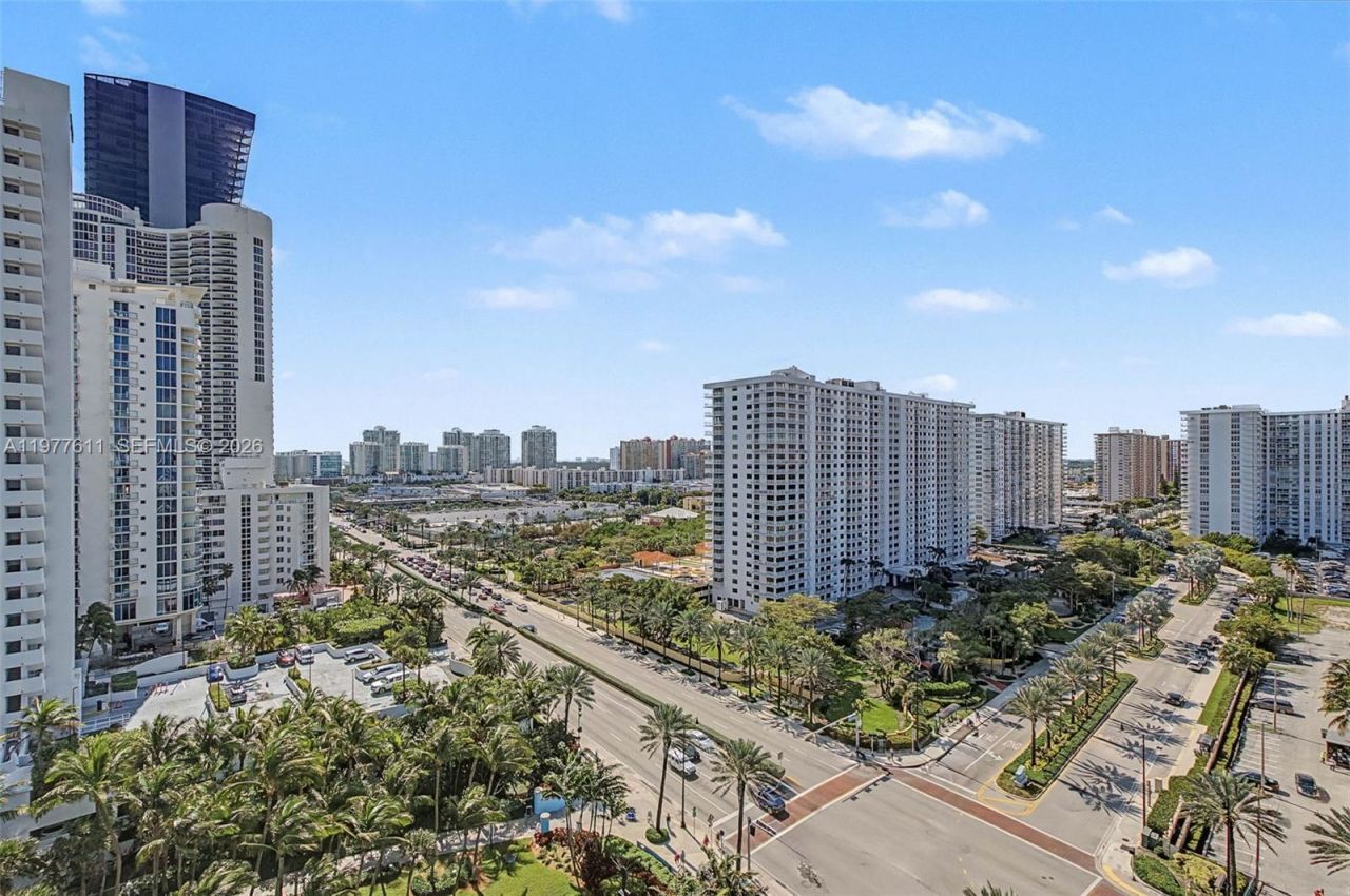 17475 Collins Ave, Unit 904, Miami Beach, FL 33160 Photo