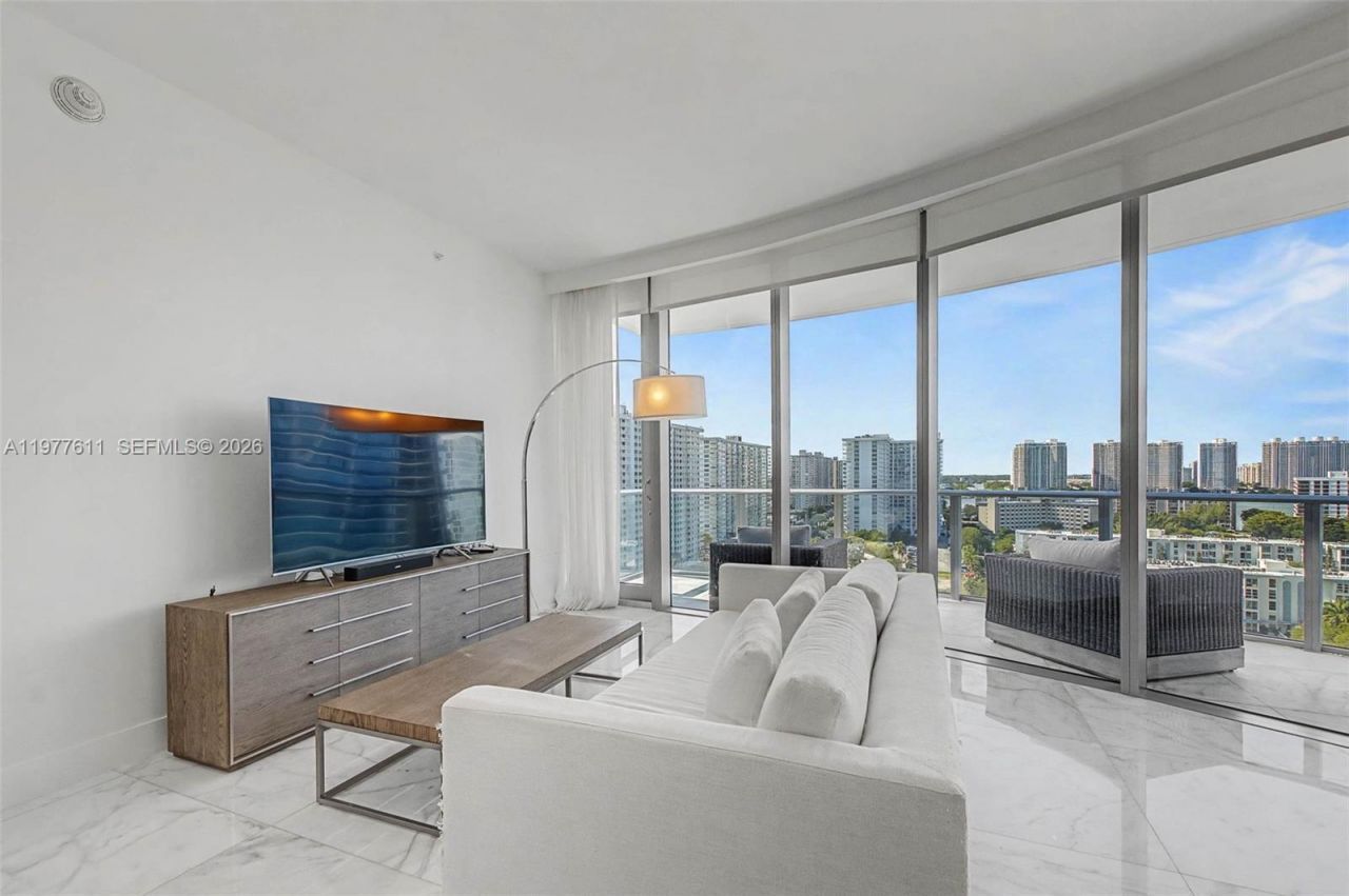 17475 Collins Ave, Unit 904, Miami Beach, FL 33160 Photo