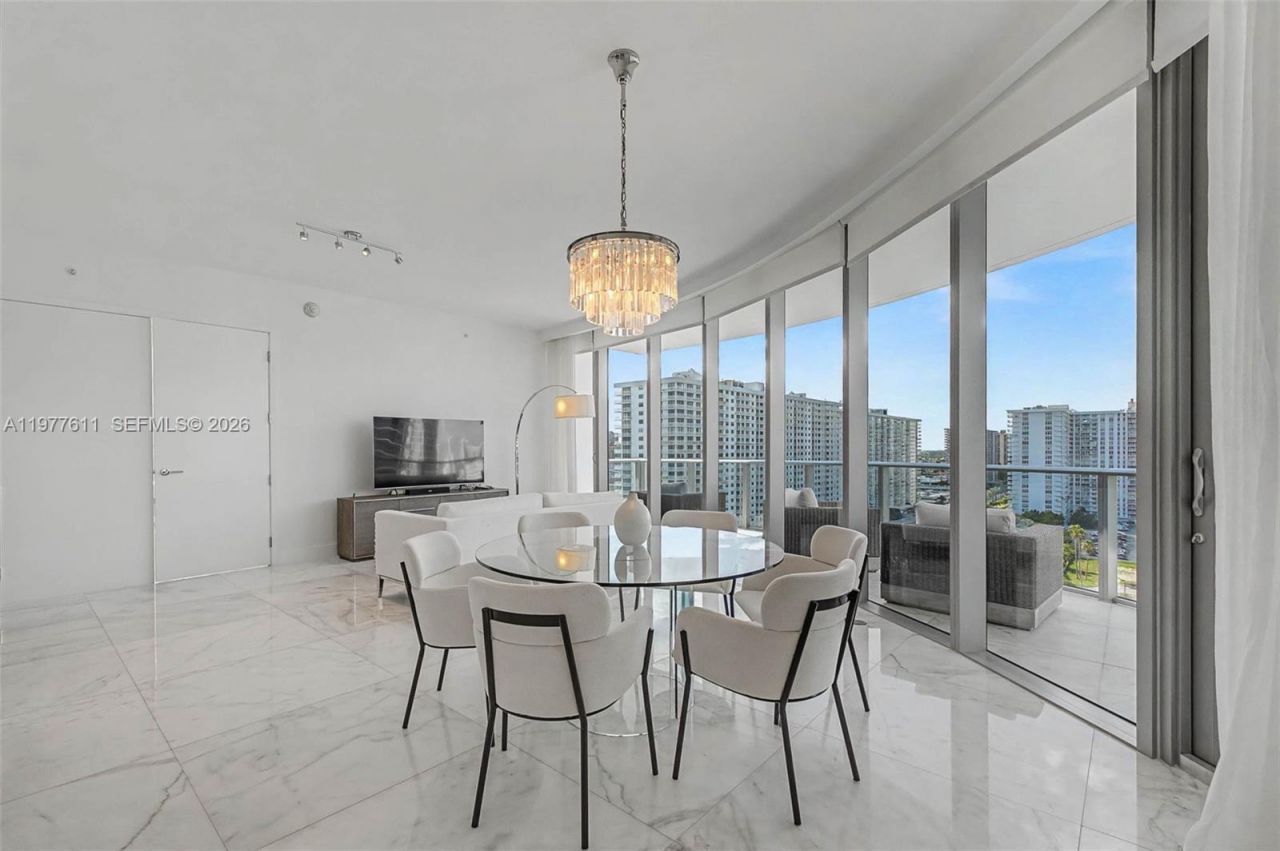 17475 Collins Ave, Unit 904, Miami Beach, FL 33160 Photo