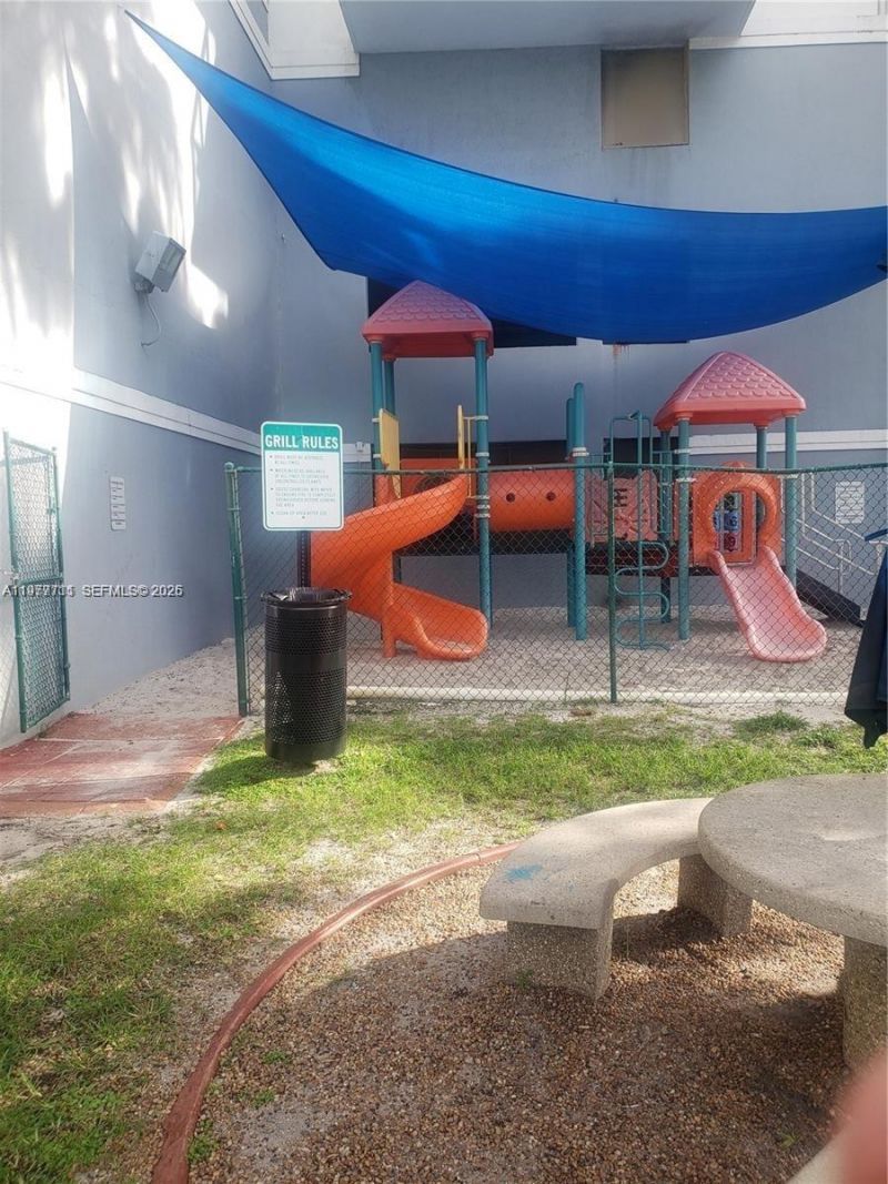 5077 NW 7th St, Unit 903, Miami, FL 33126 Photo