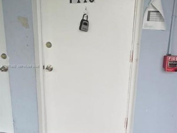 7570 SW 82nd St, Unit F110, Miami, FL 33143