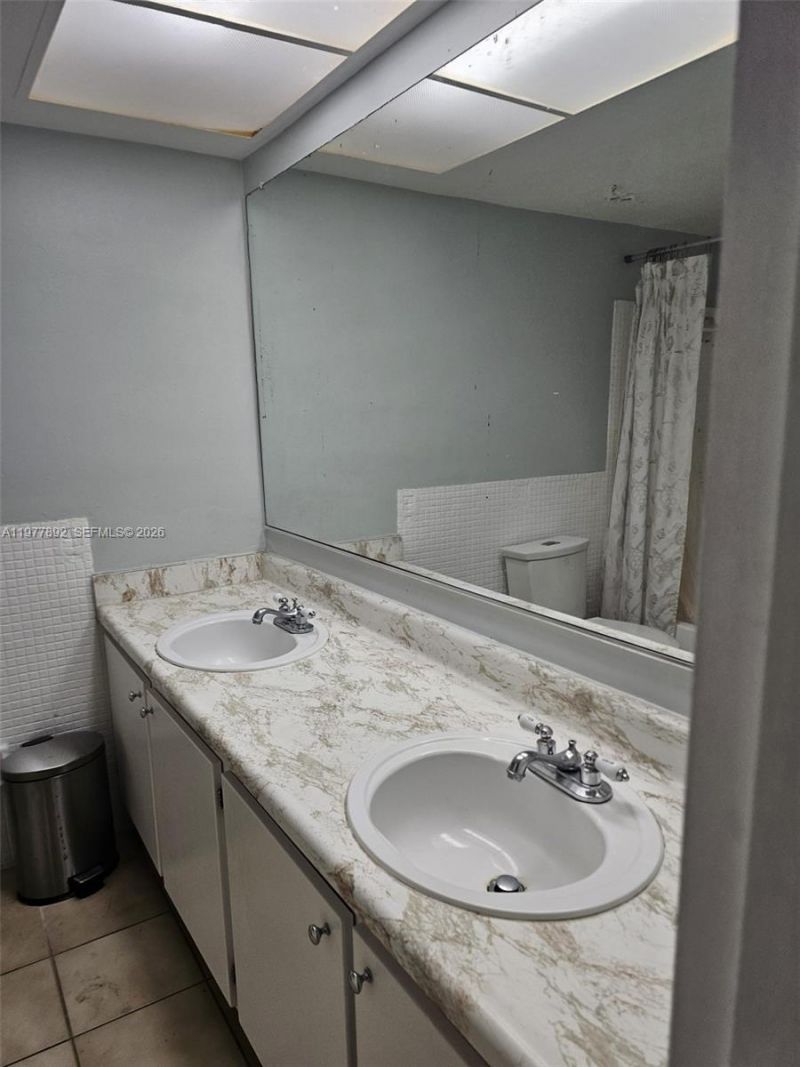 7570 SW 82nd St, Unit F110, Miami, FL 33143 Photo