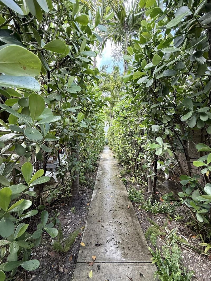 118 NW 24th St, Miami, FL 33127 Photo