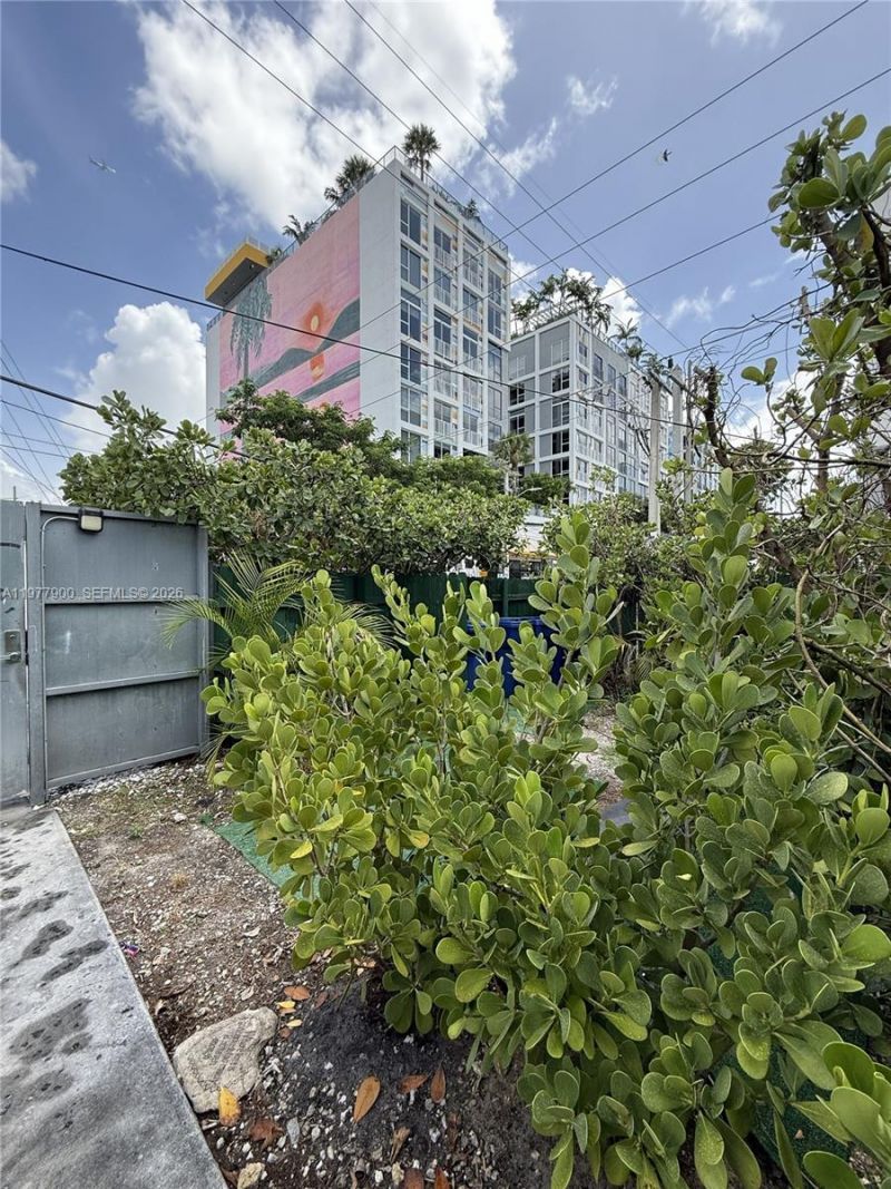 118 NW 24th St, Miami, FL 33127 Photo