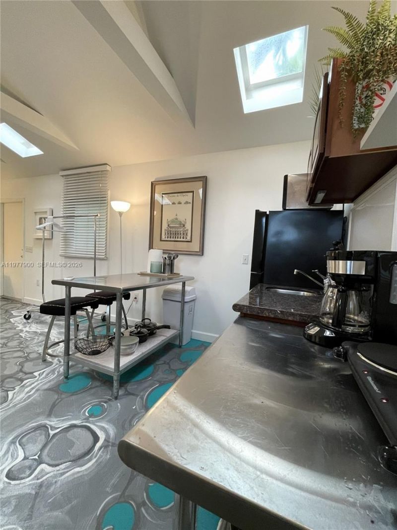 118 NW 24th St, Miami, FL 33127 Photo