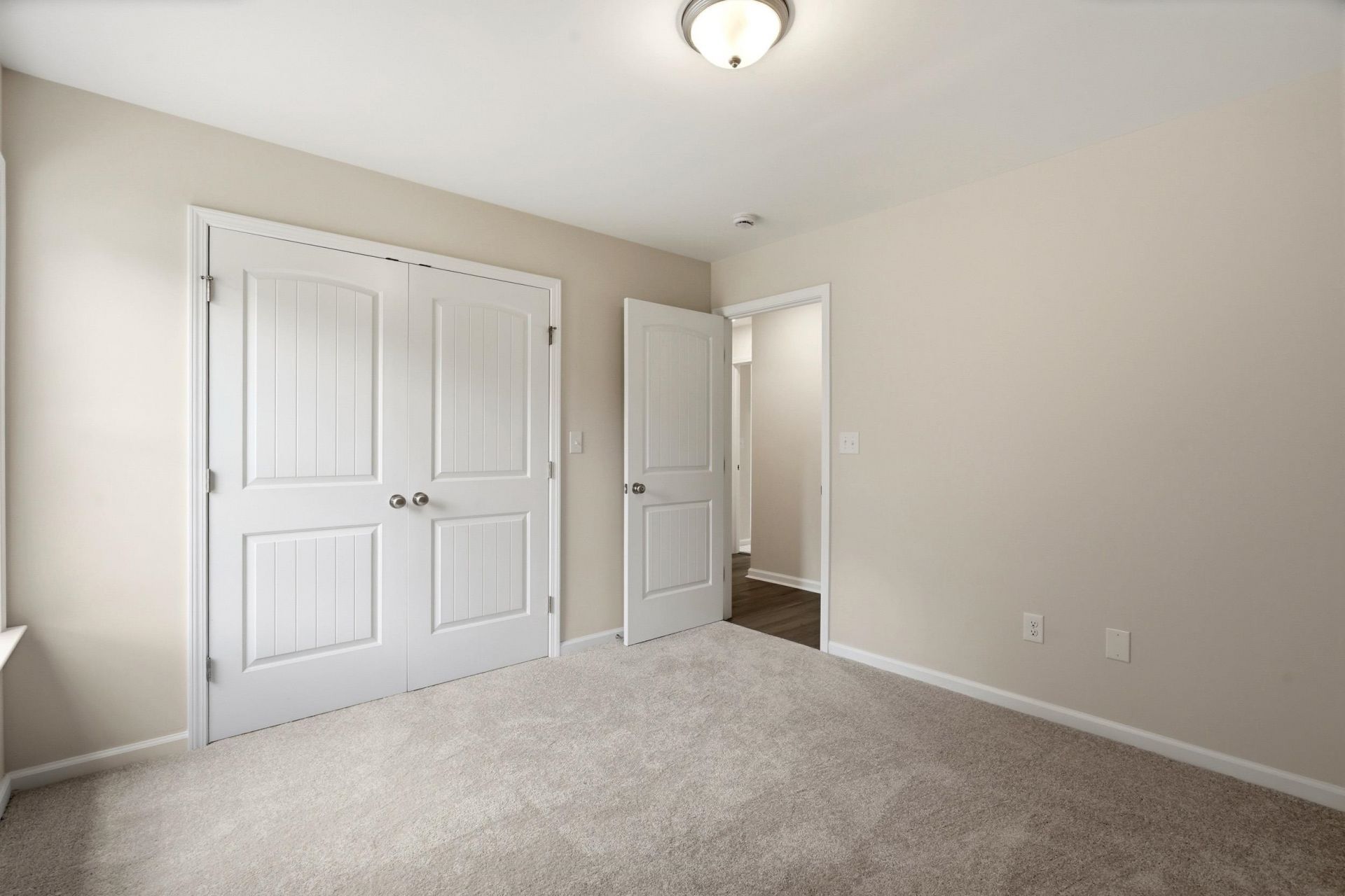 44 Bennington Ct Photo 12