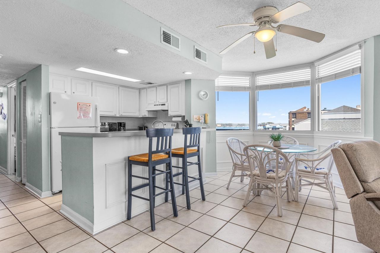 5806 North Ocean Blvd. Photo 10