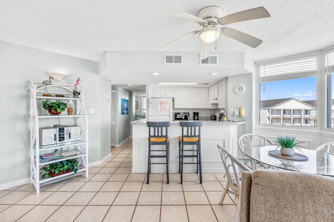 5806 North Ocean Blvd. Photo 11