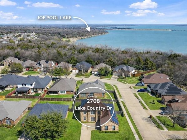 2708 Lake Country Drive, Grand Prairie, TX 75052