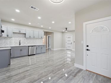 1914 Leath Street, Dallas, TX 75212