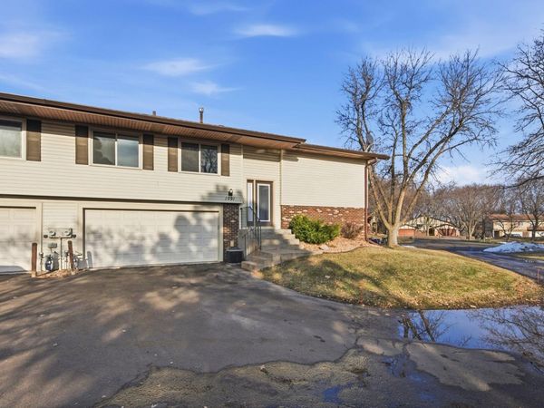 1091 Churchill Place , Shoreview, MN 55126