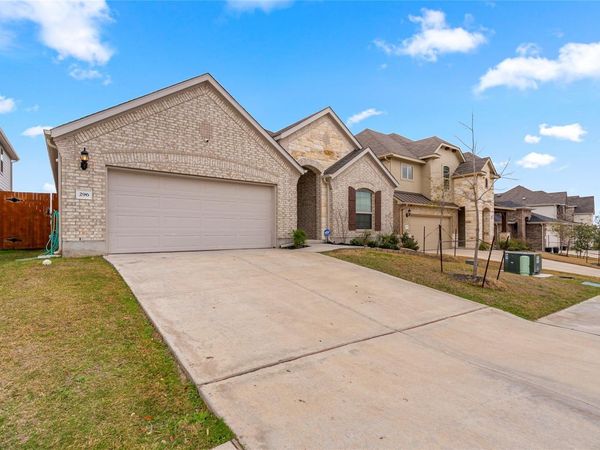 296 Durian LOOP, Buda, TX 78610