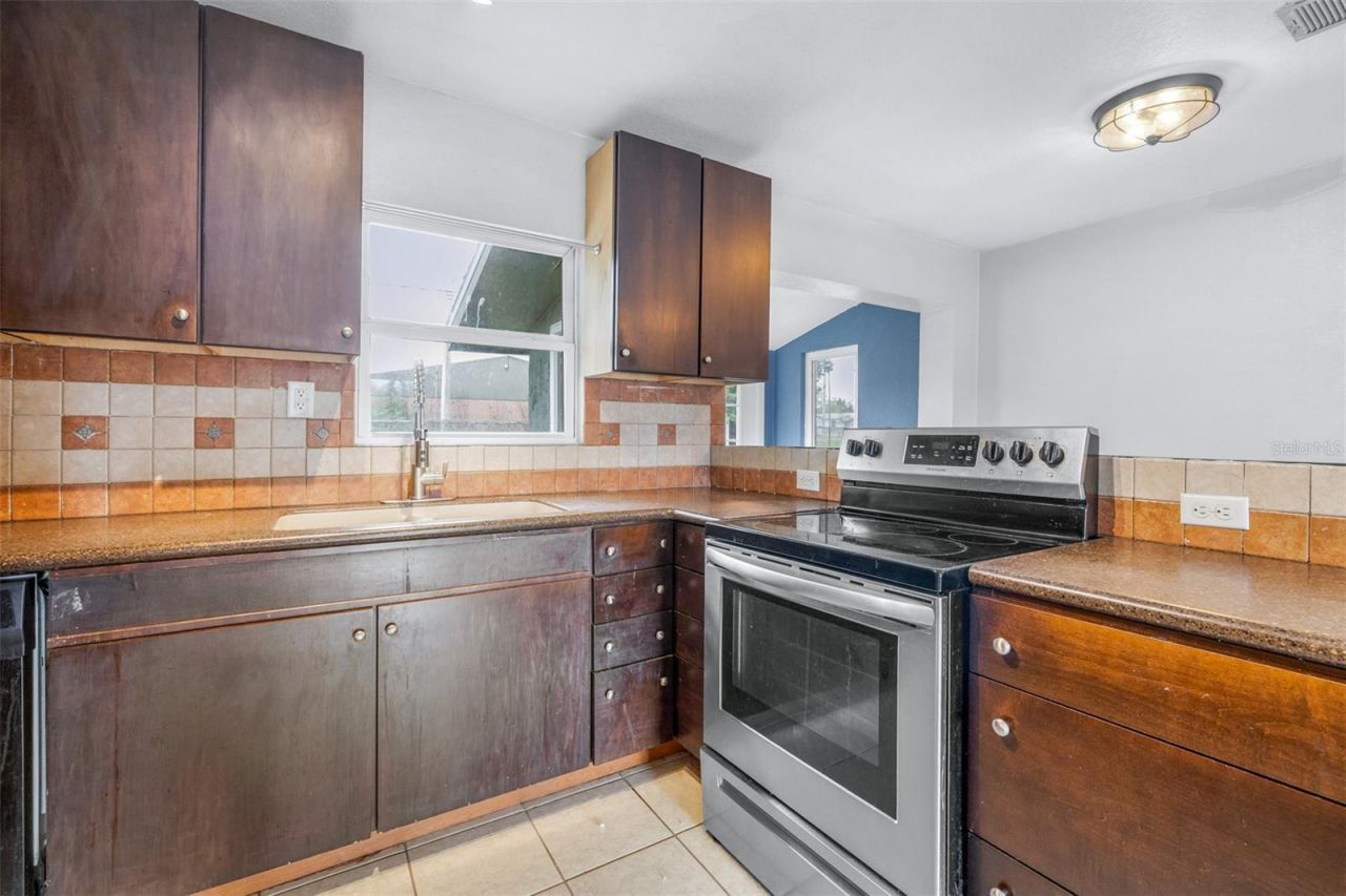 2584 Edmond Circle , Auburndale, FL 33823 Photo